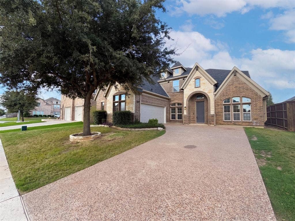 4409 Elmgreen Drive, Fort Worth, TX 76262