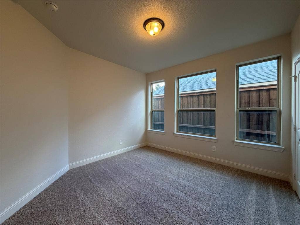 4409 Elmgreen Drive, Fort Worth, TX 76262