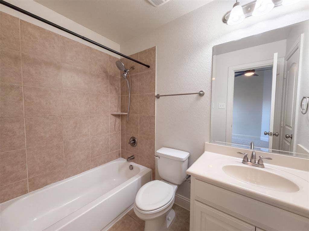 4409 Elmgreen Drive, Fort Worth, TX 76262