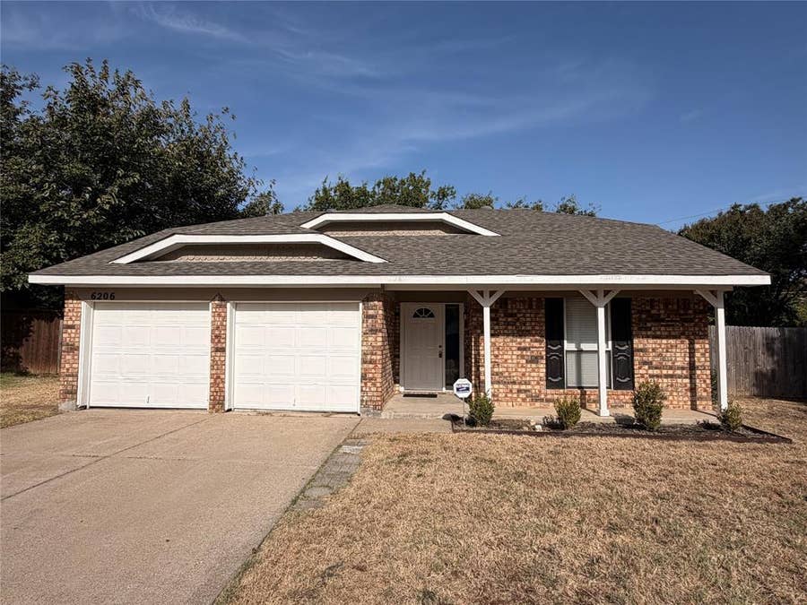 Property photo for 6206 Fernwood Drive, Arlington, TX