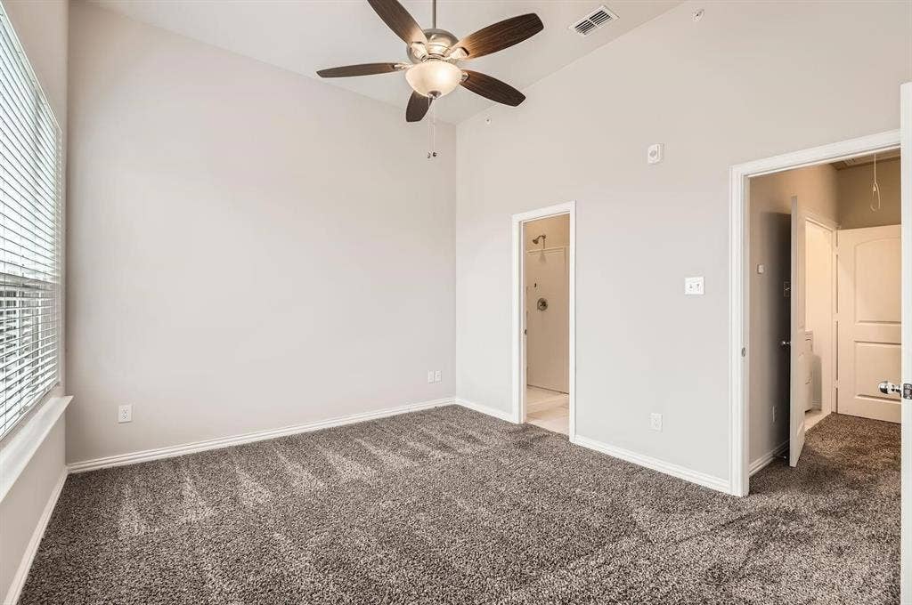 301 E Lamar Street, #9, McKinney, TX 75069 301 E Lamar Street, #9, McKinney, TX 75069