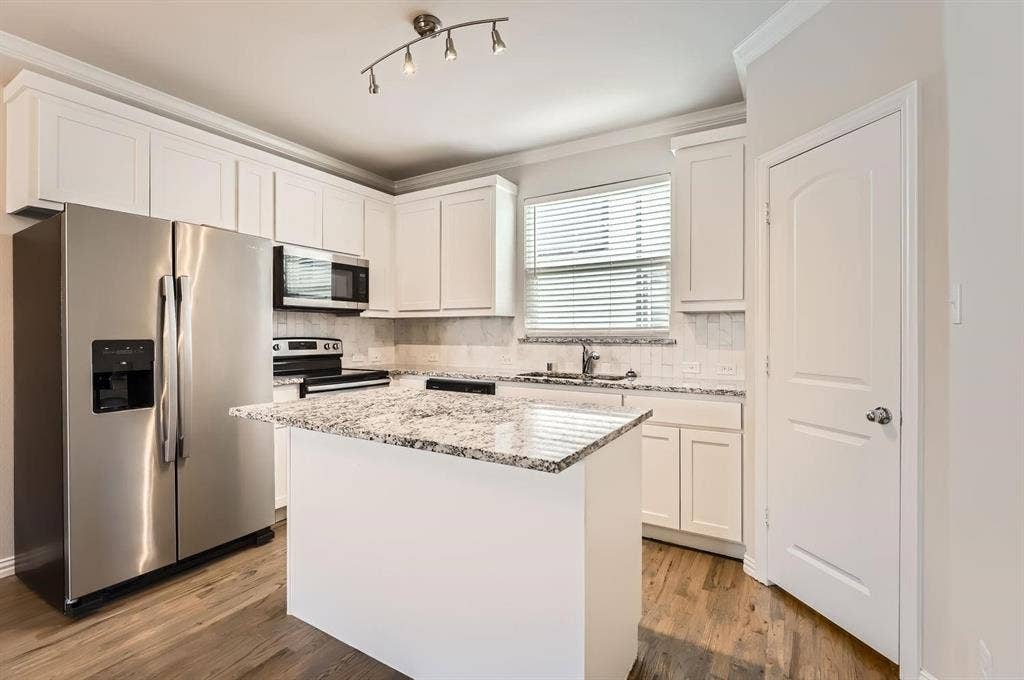 301 E Lamar Street, #9, McKinney, TX 75069 301 E Lamar Street, #9, McKinney, TX 75069