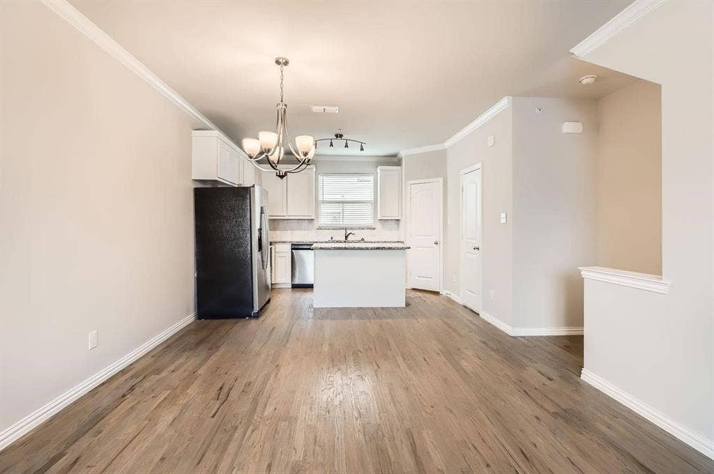 301 E Lamar Street, #9, McKinney, TX 75069 301 E Lamar Street, #9, McKinney, TX 75069