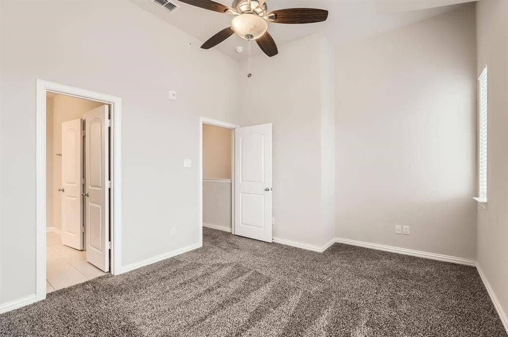 301 E Lamar Street, #9, McKinney, TX 75069 301 E Lamar Street, #9, McKinney, TX 75069