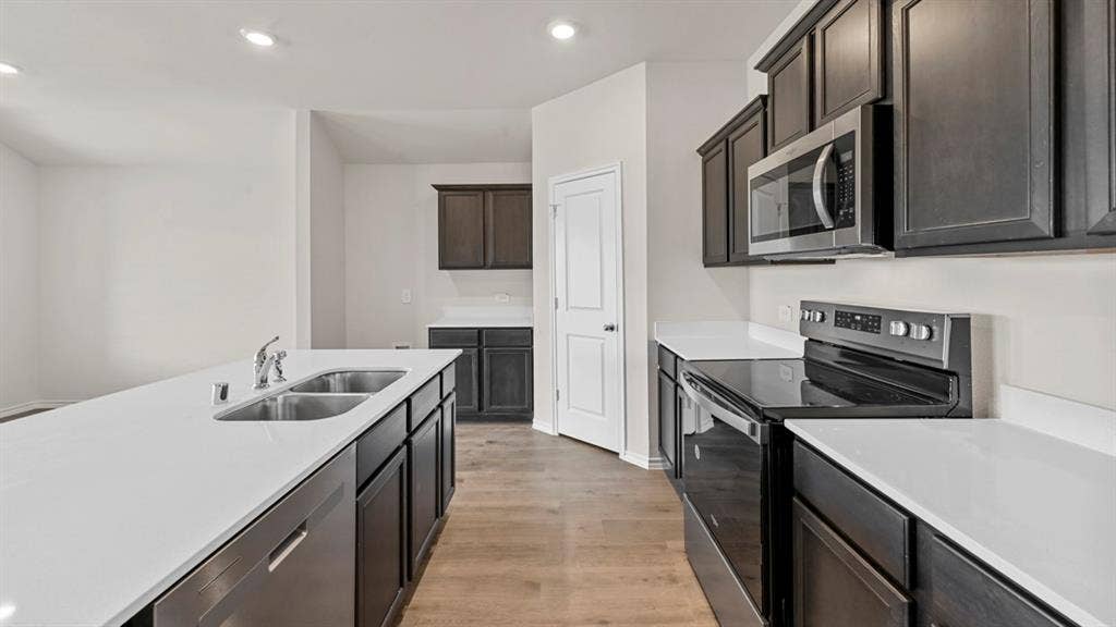 516 West Creek Fork Loop, Princeton, TX 75407 516 West Creek Fork Loop, Princeton, TX 75407