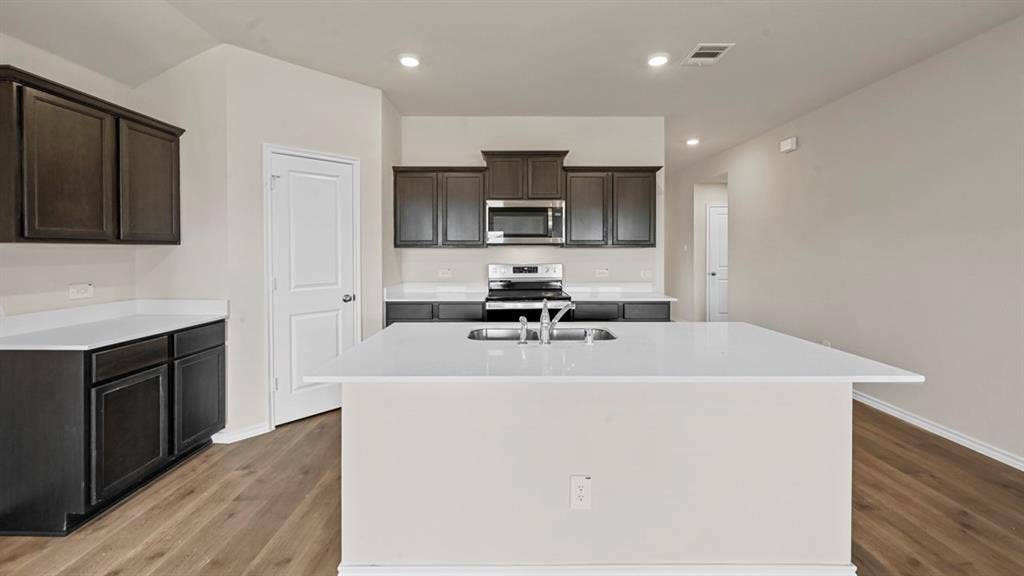 516 West Creek Fork Loop, Princeton, TX 75407 516 West Creek Fork Loop, Princeton, TX 75407