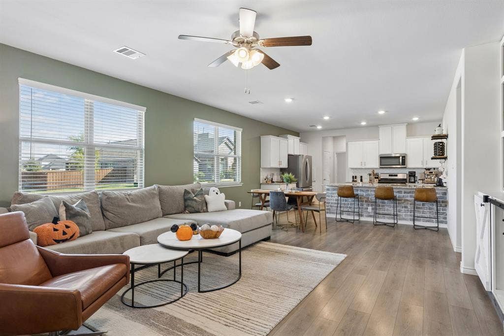1510 Princeton Drive, Celina, TX 75009 1510 Princeton Drive, Celina, TX 75009