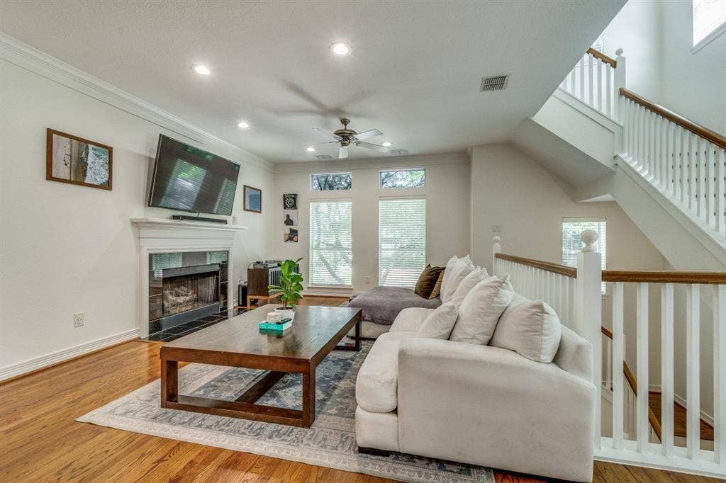 2910 State Street, Dallas, TX 75204 2910 State Street, Dallas, TX 75204
