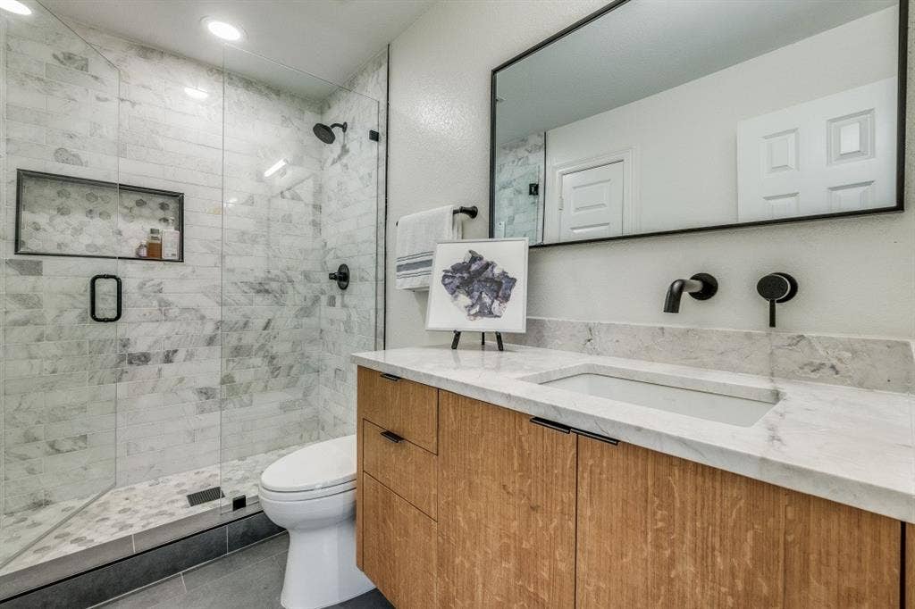 2910 State Street, Dallas, TX 75204 2910 State Street, Dallas, TX 75204