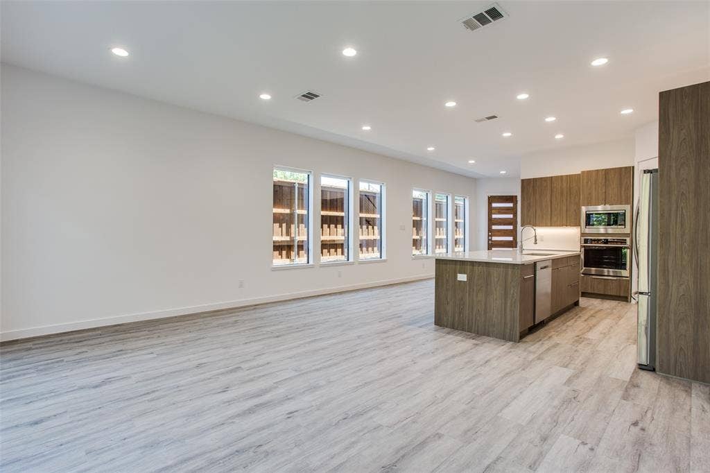2331 Vagas, Dallas, TX 75240 2331 Vagas, Dallas, TX 75240