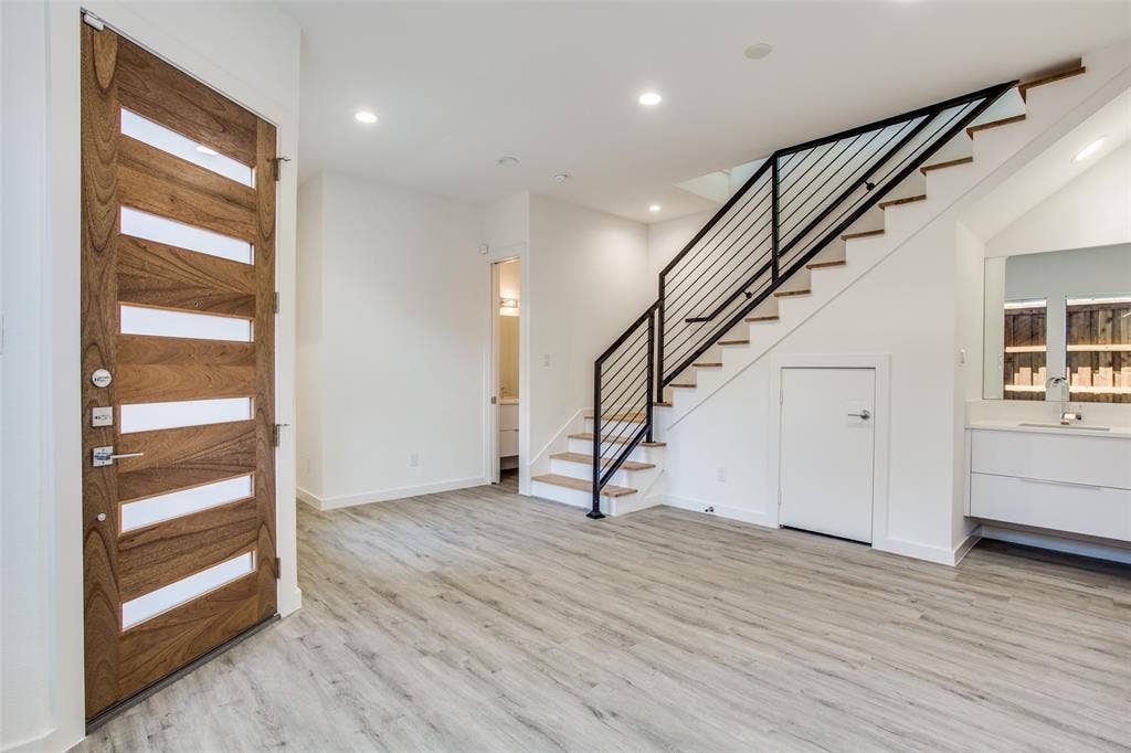 2331 Vagas, Dallas, TX 75240 2331 Vagas, Dallas, TX 75240