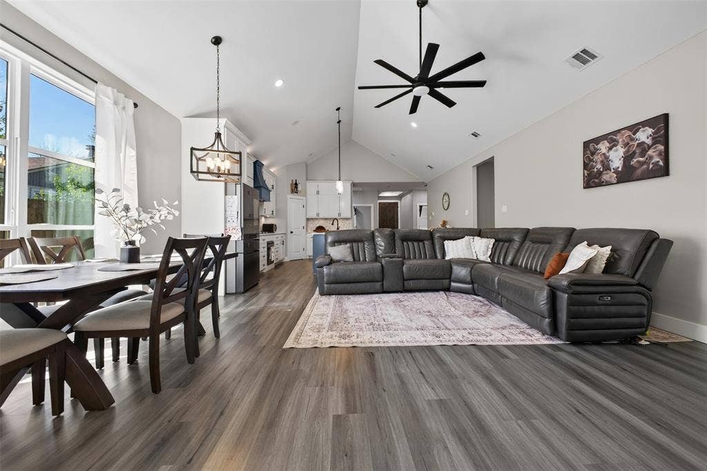 9116 Beckleycrest Avenue, Dallas, TX 75232 9116 Beckleycrest Avenue, Dallas, TX 75232