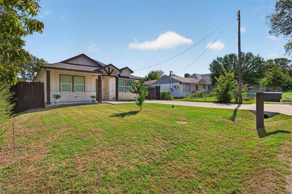9116 Beckleycrest Avenue, Dallas, TX 75232 9116 Beckleycrest Avenue, Dallas, TX 75232