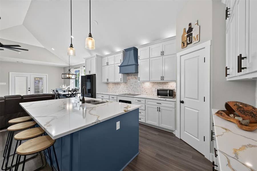 Property photo for 9116 Beckleycrest Avenue, Dallas, TX