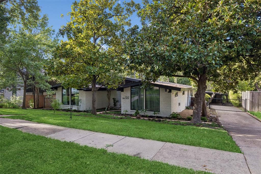 13321 Purple Sage Road, Dallas, TX 75240