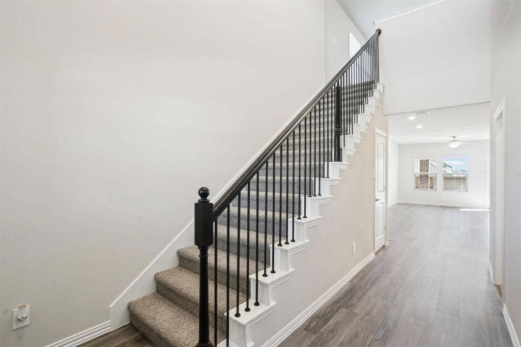 516 Ezra Lane, McKinney, TX 75069 516 Ezra Lane, McKinney, TX 75069