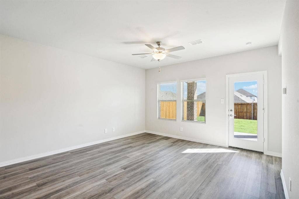 516 Ezra Lane, McKinney, TX 75069 516 Ezra Lane, McKinney, TX 75069