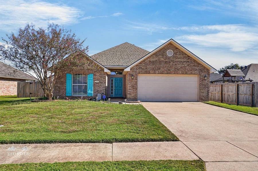 Property photo for 590 Whitefield Lane, Bossier City, LA