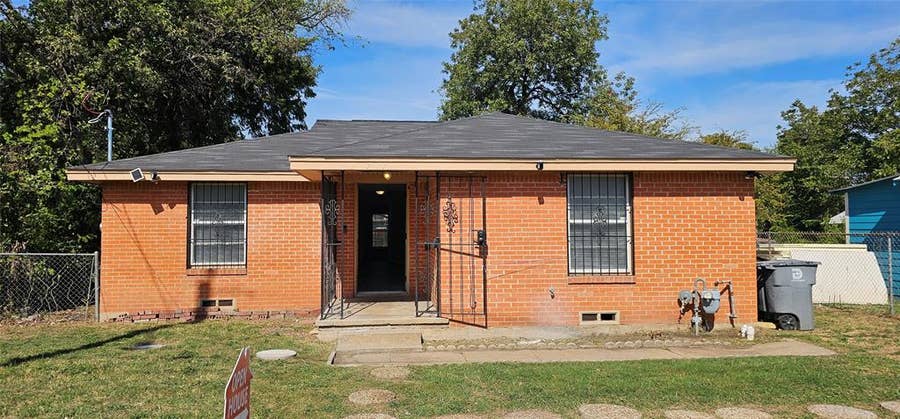 Property photo for 707 Korgan Street, Dallas, TX