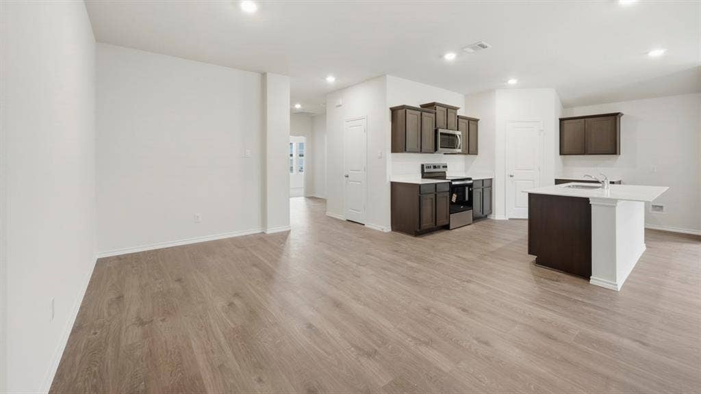 608 West Creek Fork Loop, Princeton, TX 75407 608 West Creek Fork Loop, Princeton, TX 75407