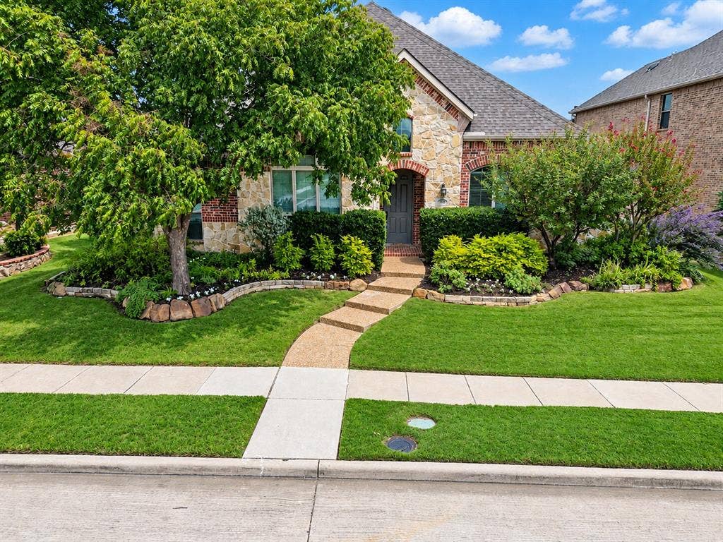 9112 Leafy Glade Road, Plano, TX 75024 9112 Leafy Glade Road, Plano, TX 75024