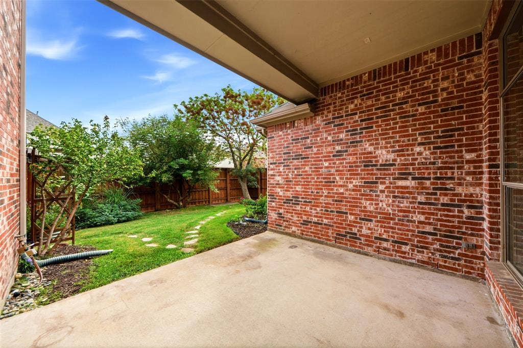 9112 Leafy Glade Road, Plano, TX 75024 9112 Leafy Glade Road, Plano, TX 75024