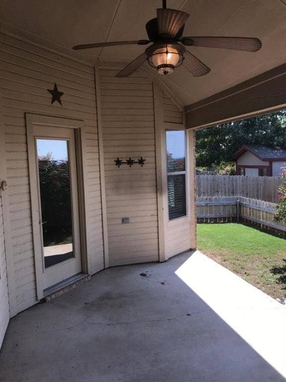 1005 Winding Road, Granbury, TX 76049 1005 Winding Road, Granbury, TX 76049