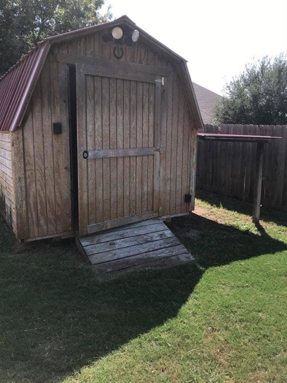 1005 Winding Road, Granbury, TX 76049 1005 Winding Road, Granbury, TX 76049