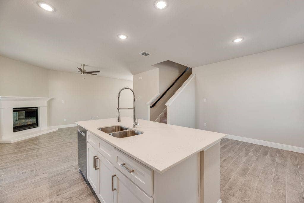 1537 Vermillion Street, Forney, TX 75126 1537 Vermillion Street, Forney, TX 75126