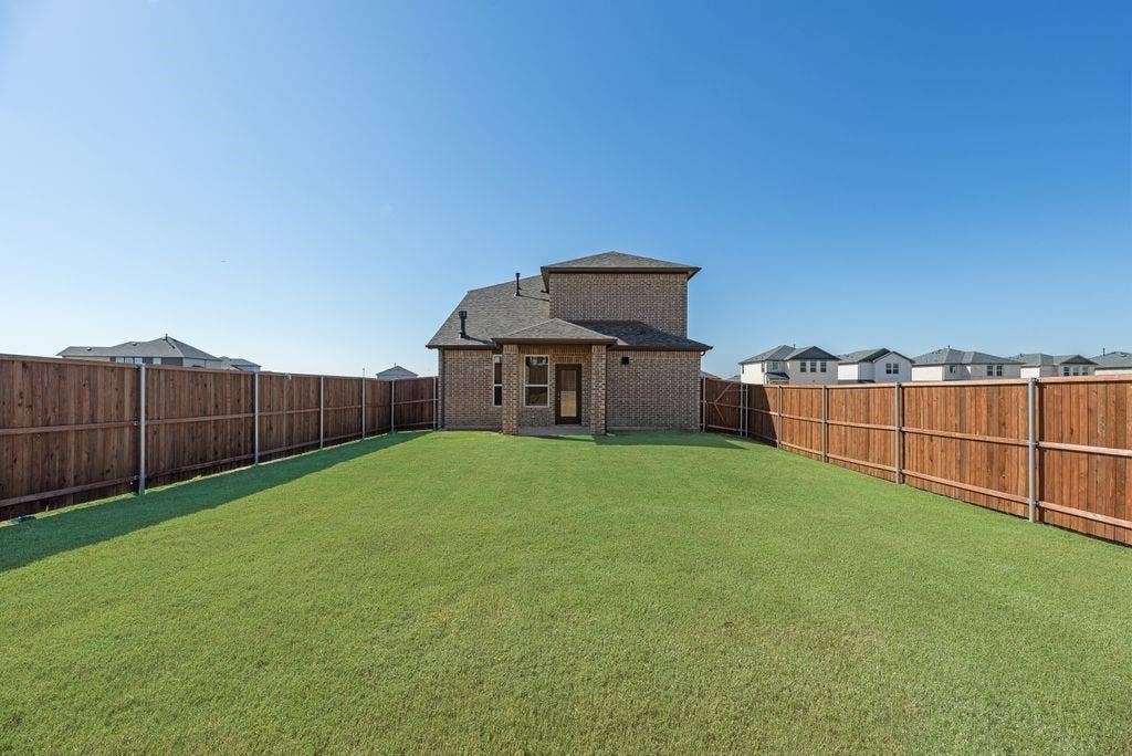 1537 Vermillion Street, Forney, TX 75126 1537 Vermillion Street, Forney, TX 75126