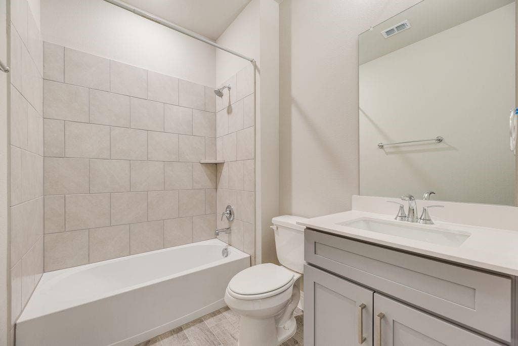 1537 Vermillion Street, Forney, TX 75126 1537 Vermillion Street, Forney, TX 75126