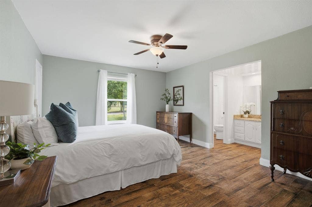 698 Hackberry Road, Van Alstyne, TX 75495