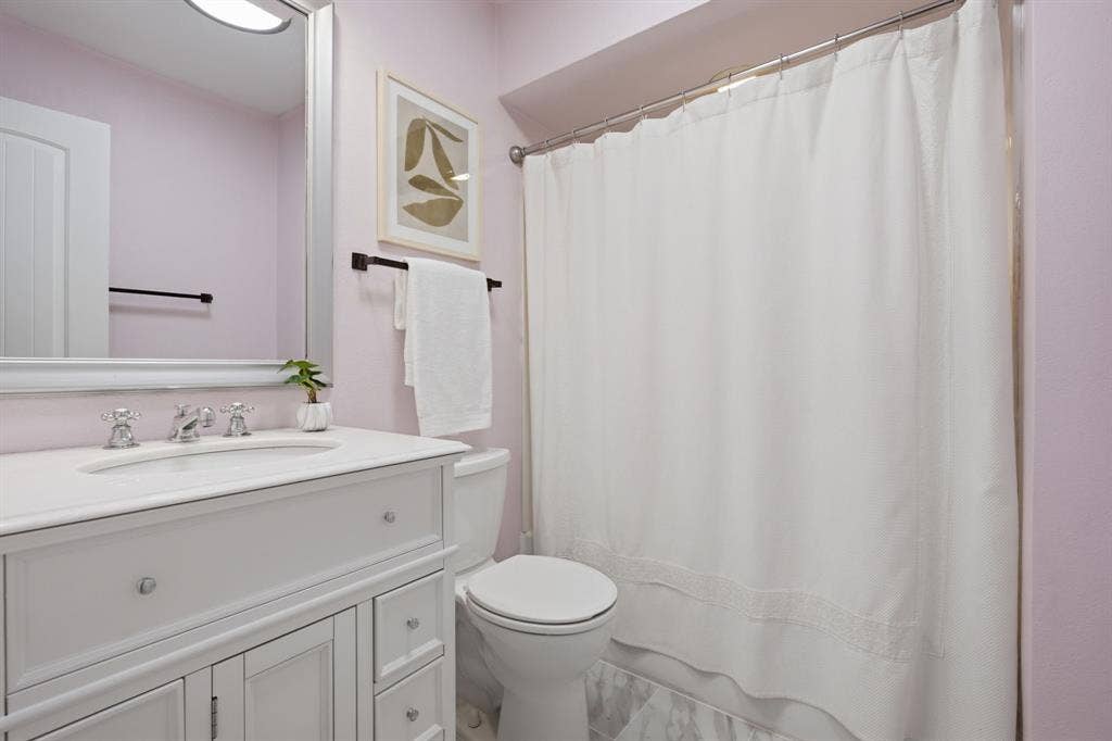 698 Hackberry Road, Van Alstyne, TX 75495