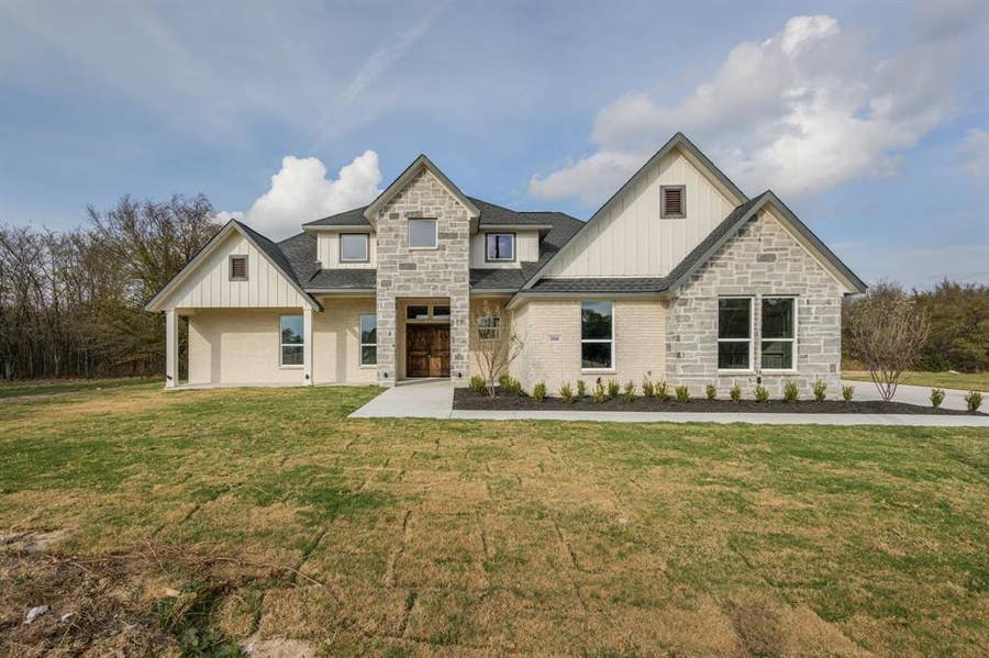 Property photo for 1844 County Road 2320, Terrell, TX