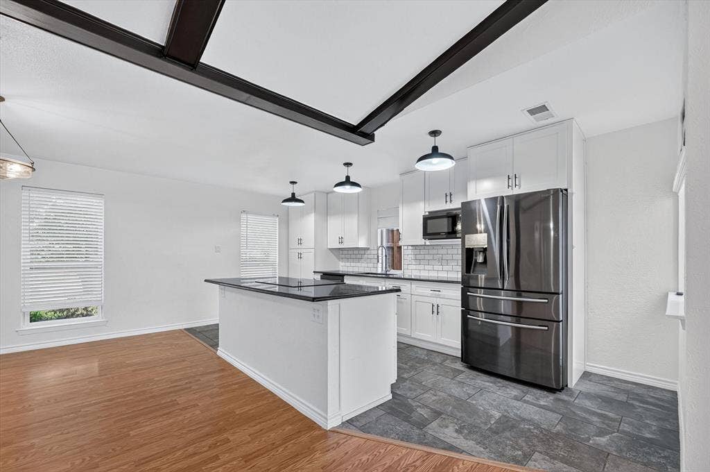 1909 Windsong Trail, Richardson, TX 75081 1909 Windsong Trail, Richardson, TX 75081
