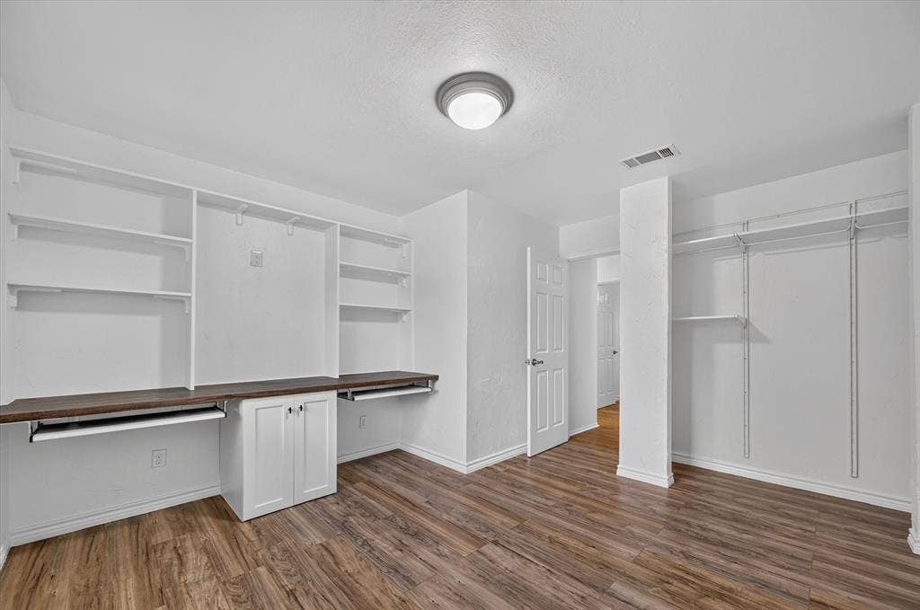 1909 Windsong Trail, Richardson, TX 75081 Third Bedroom with built ins