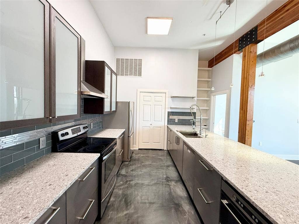 2502 Live Oak Street, #128, Dallas, TX 75204 2502 Live Oak Street, #128, Dallas, TX 75204