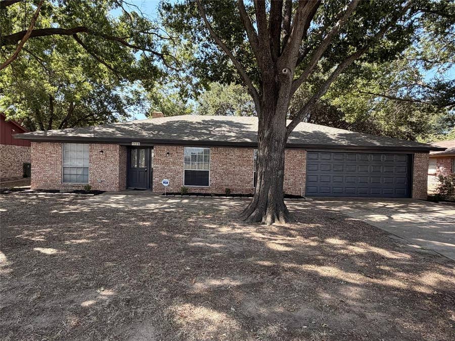 Property photo for 7428 Bogart Drive, North Richland Hills, TX