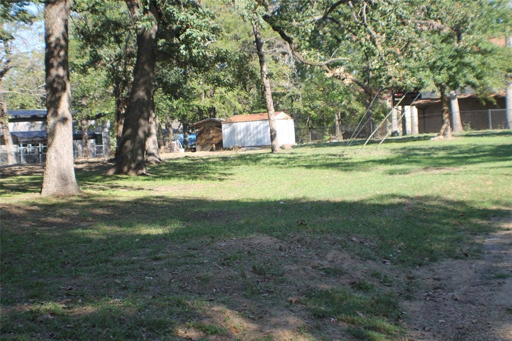 111 Daniel Drive, Mabank, TX 75156 Half an acre with water well and septic