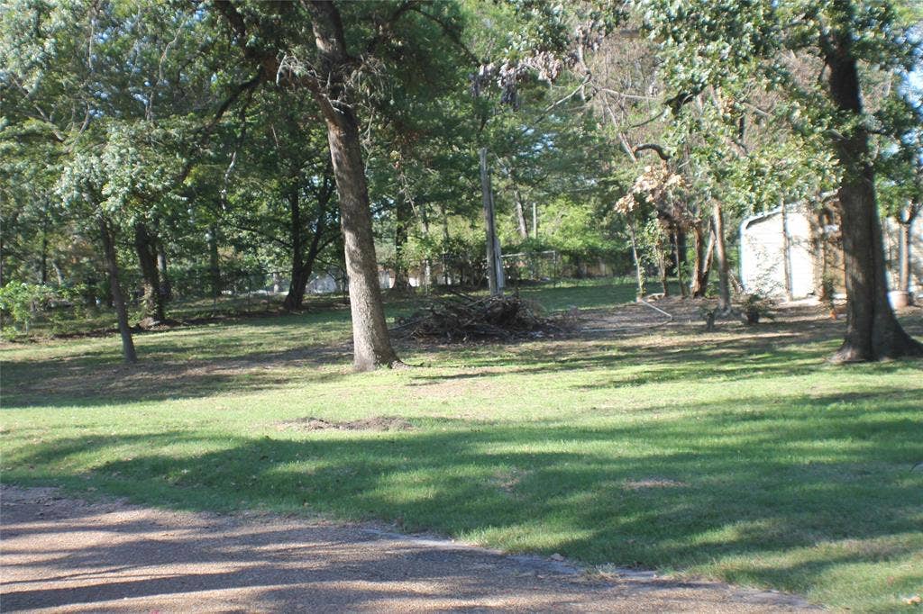 111 Daniel Drive, Mabank, TX 75156 3 lots with water well and septic