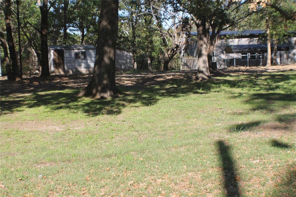111 Daniel Drive, Mabank, TX 75156 3 lots totaling half an acre