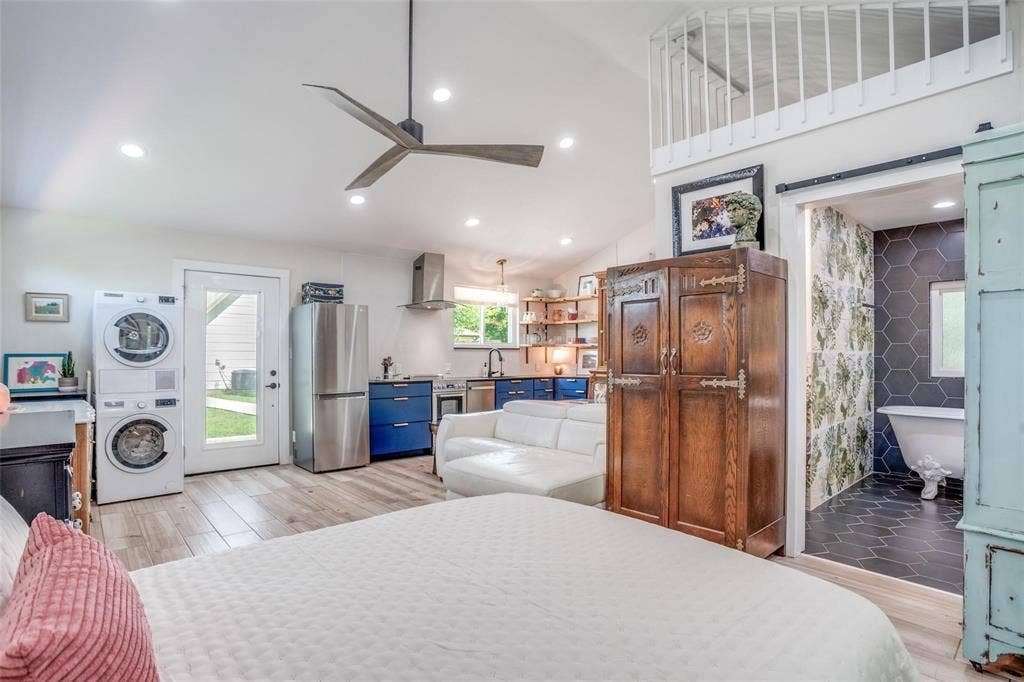 104 Windsong Court, Weatherford, TX 76087