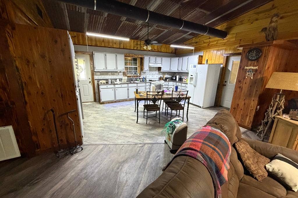 2291 E Quinlan Parkway, Quinlan, TX 75474 2291 E Quinlan Parkway, Quinlan, TX 75474