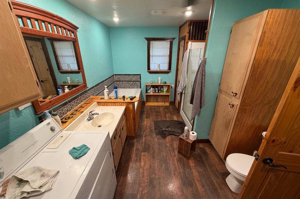 2291 E Quinlan Parkway, Quinlan, TX 75474 2291 E Quinlan Parkway, Quinlan, TX 75474