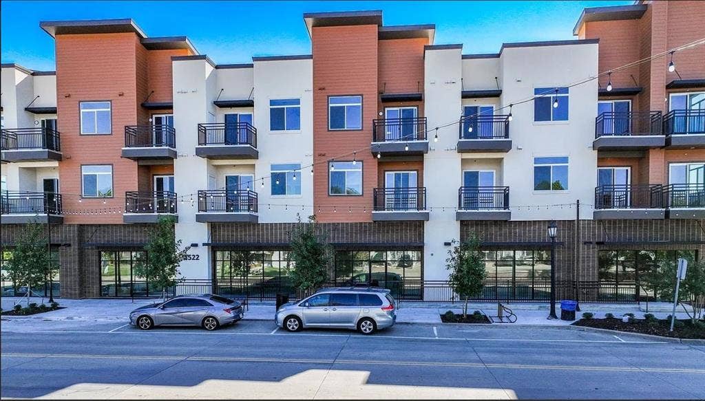 3522 Main Street, #201, Rowlett, TX 75088 3522 Main Street, #201, Rowlett, TX 75088