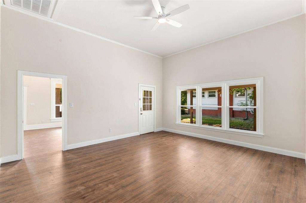 2115 Walworth Street, Greenville, TX 75401 2115 Walworth Street, Greenville, TX 75401