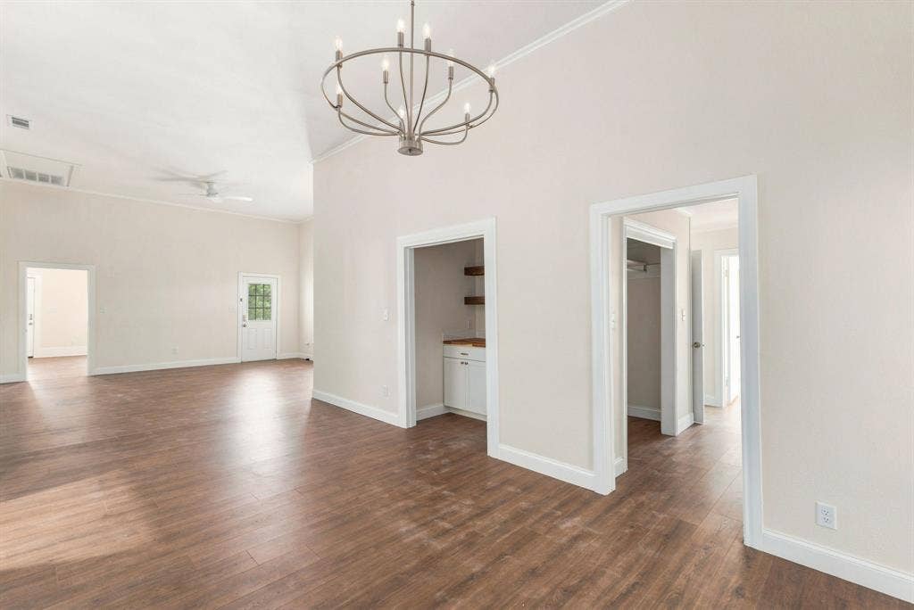 2115 Walworth Street, Greenville, TX 75401 2115 Walworth Street, Greenville, TX 75401