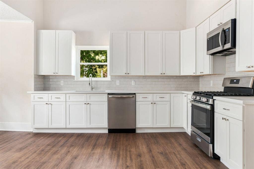 2115 Walworth Street, Greenville, TX 75401 2115 Walworth Street, Greenville, TX 75401