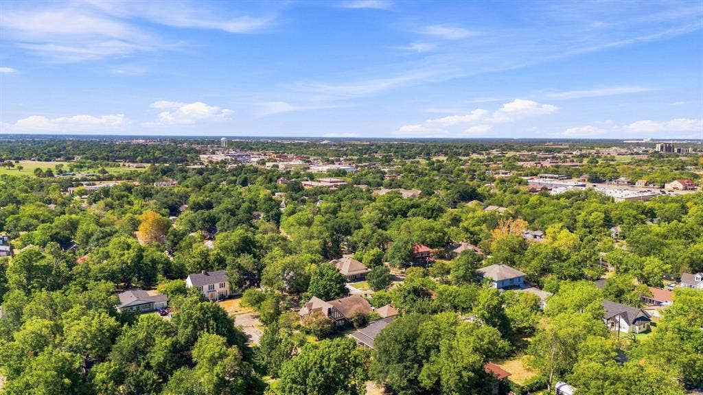 2115 Walworth Street, Greenville, TX 75401 2115 Walworth Street, Greenville, TX 75401