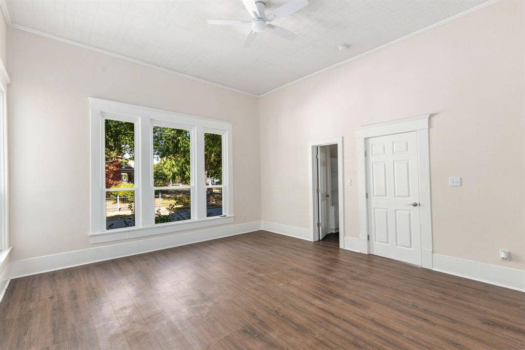 2115 Walworth Street, Greenville, TX 75401 2115 Walworth Street, Greenville, TX 75401
